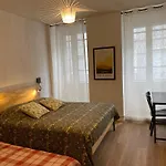 アパート Maison Germes - & Standing - Traversants - Lits 180 King Size - Linge De Lit Et De Toilette Inclus - Parking A Proximite