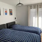 Maison Germes - & Standing - Traversants - Lits 180 King Size - Linge De Lit Et De Toilette Inclus - Parking A Proximite * Bagnères-de-Luchon