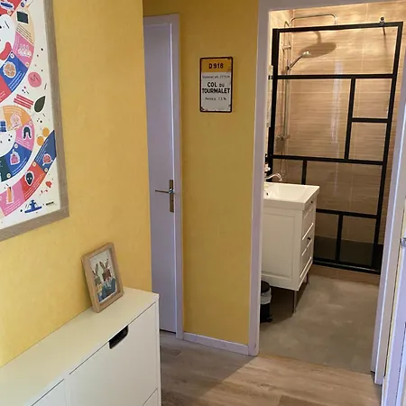 Maison Germes - & Standing - Traversants - Lits 180 King Size - Linge De Lit Et De Toilette Inclus - Parking A Proximite Bagnères-de-Luchon