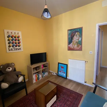 Maison Germes - & Standing - Traversants - Lits 180 King Size - Linge De Lit Et De Toilette Inclus - Parking A Proximite * Bagnères-de-Luchon