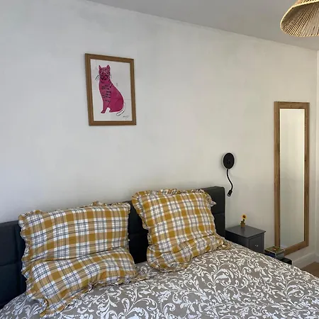 Maison Germes - & Standing - Traversants - Lits 180 King Size - Linge De Lit Et De Toilette Inclus - Parking A Proximite Apartament