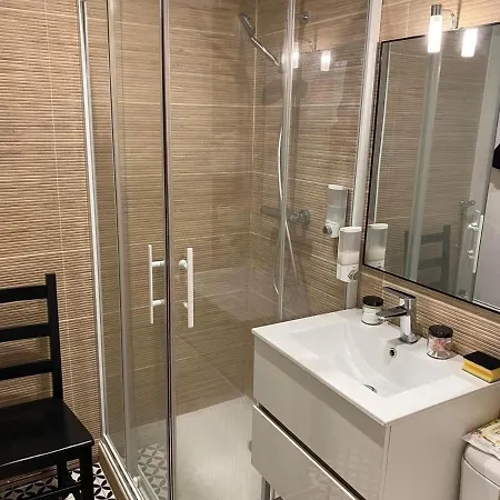 Maison Germes - & Standing - Traversants - Lits 180 King Size - Linge De Lit Et De Toilette Inclus - Parking A Proximite Bagnères-de-Luchon