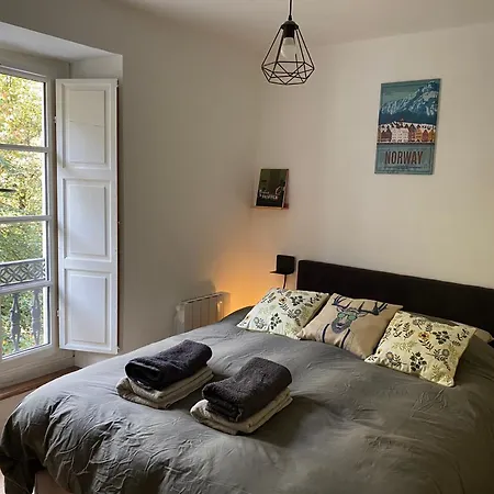 Maison Germes - & Standing - Traversants - Lits 180 King Size - Linge De Lit Et De Toilette Inclus - Parking A Proximite Apartament Bagnères-de-Luchon