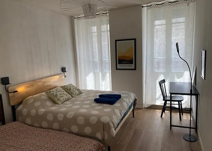 Maison Germès - Central&standing - Traversants - Lits 180 King Size - Linge De Lit Et De Toilette Inclus - Parking à Proximité Appartamento Bagnères-de-Luchon