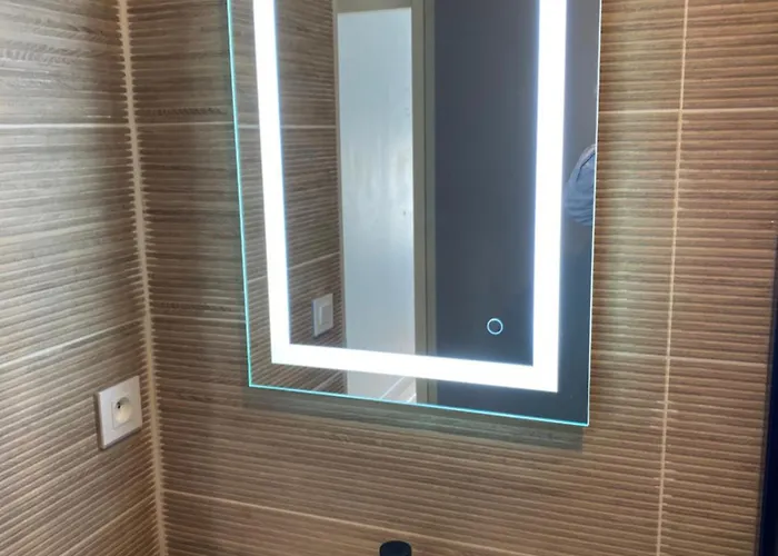 Appartamento Maison Germès - Central&standing - Traversants - Lits 180 King Size - Linge De Lit Et De Toilette Inclus - Parking à Proximité Bagnères-de-Luchon