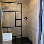 Maison Germes - & Standing - Traversants - Lits 180 King Size - Linge De Lit Et De Toilette Inclus - Parking A Proximite Апартаменты Bagneres-de-Luchon