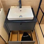 Maison Germes - & Standing - Traversants - Lits 180 King Size - Linge De Lit Et De Toilette Inclus - Parking A Proximite Lägenhet *
