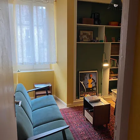 & Standing, Traversant Avec Parking - Lits 180 King Size Et 160 Queen Size - Linge De Lit Et De Toilette Inclus Apartment