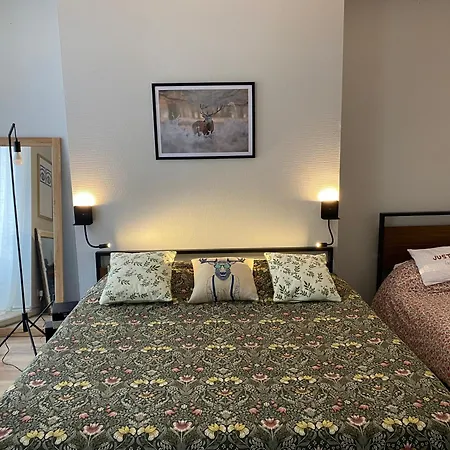 Apartment & Standing, Traversant Avec Parking - Lits 180 King Size Et 160 Queen Size - Linge De Lit Et De Toilette Inclus