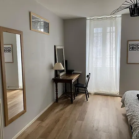 Apartment & Standing, Traversant Avec Parking - Lits 180 King Size Et 160 Queen Size - Linge De Lit Et De Toilette Inclus