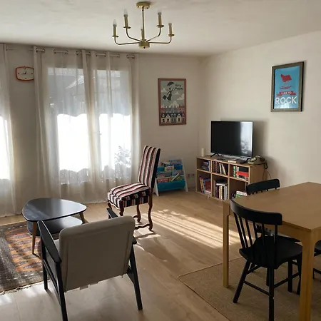 Maison Germes - & Standing - Traversants - Lits 180 King Size - Linge De Lit Et De Toilette Inclus - Parking A Proximite * Bagnères-de-Luchon