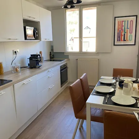 Daire Maison Germes - & Standing - Traversants - Lits 180 King Size - Linge De Lit Et De Toilette Inclus - Parking A Proximite Bagnères-de-Luchon