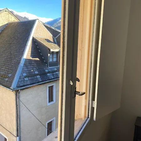 Апартаменты Maison Germes - & Standing - Traversants - Lits 180 King Size - Linge De Lit Et De Toilette Inclus - Parking Prive - Espace Teletravail Bagneres-de-Luchon
