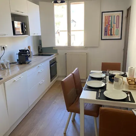 Maison Germes - & Standing - Traversants - Lits 180 King Size - Linge De Lit Et De Toilette Inclus - Parking A Proximite * Bagnères-de-Luchon