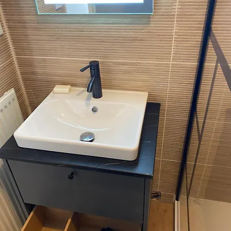 Maison Germes - Central & Standing - Appartements Traversants - Lits 180 King Size - Linge De Lit Et De Toilette Inclus - Parking Prive - Espace Teletravail アパート Bagnères-de-Luchon