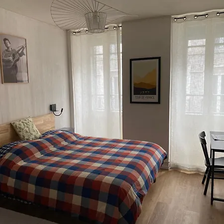Maison Germes - Central & Standing - Appartements Traversants - Lits 180 King Size - Linge De Lit Et De Toilette Inclus - Parking Prive - Espace Teletravail *