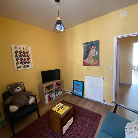 Maison Germes - & Standing - Traversants - Lits 180 King Size - Linge De Lit Et De Toilette Inclus - Parking Prive - Espace Teletravail Апартаменты Bagneres-de-Luchon