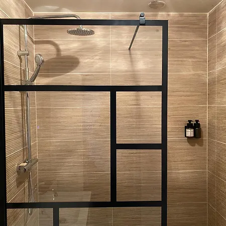アパート Maison Germes - Central & Standing - Appartements Traversants - Lits 180 King Size - Linge De Lit Et De Toilette Inclus - Parking Prive - Espace Teletravail *