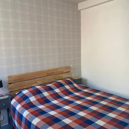 Maison Germes - & Standing - Traversants - Lits 180 King Size - Linge De Lit Et De Toilette Inclus - Parking Prive - Espace Teletravail