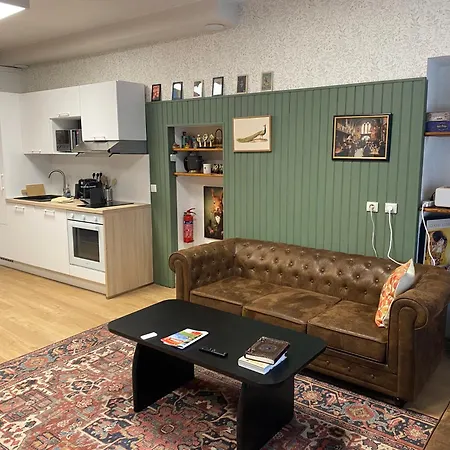 Maison Germes - & Standing - Traversants - Lits 180 King Size - Linge De Lit Et De Toilette Inclus - Parking Prive - Espace Teletravail