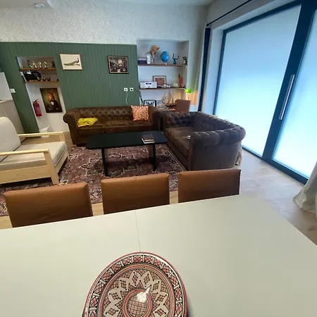 Maison Germes - & Standing - Traversants - Lits 180 King Size - Linge De Lit Et De Toilette Inclus - Parking Prive - Espace Teletravail Апартаменты Bagneres-de-Luchon