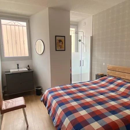 Maison Germes - & Standing - Traversants - Lits 180 King Size - Linge De Lit Et De Toilette Inclus - Parking Prive - Espace Teletravail * Bagneres-de-Luchon